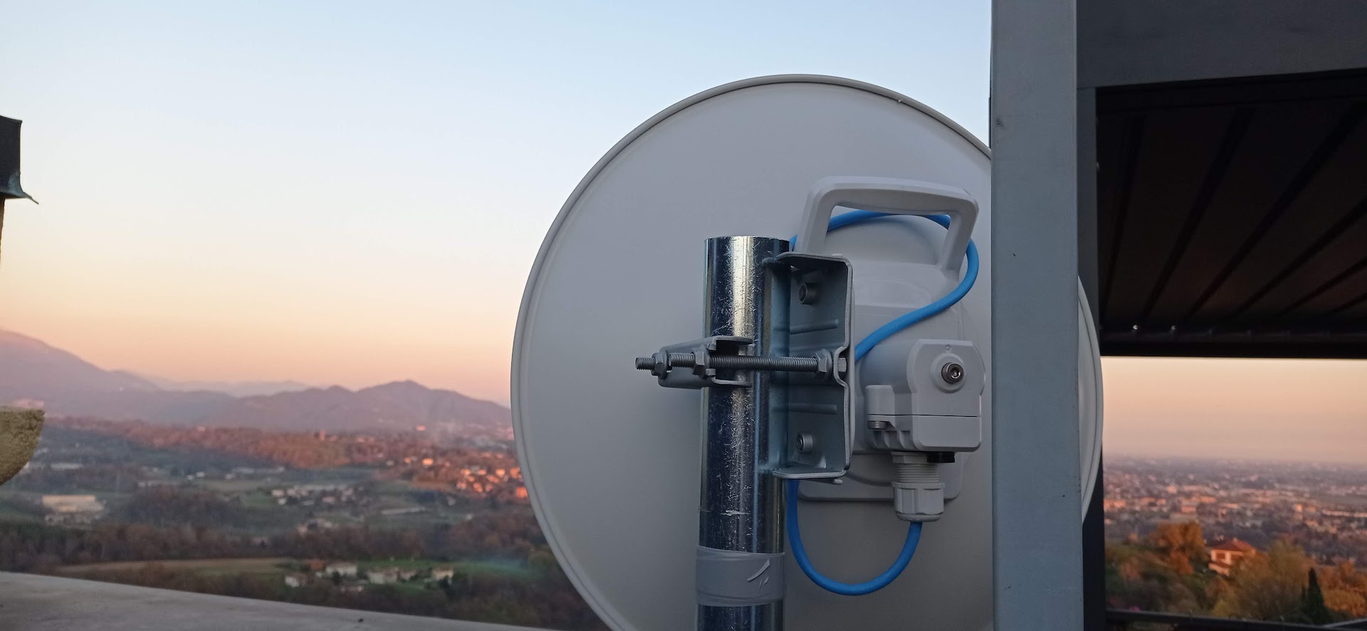 TEKNO VIDEO di Villa Stefano INSTALLAZIONE ANTENNE - RIPARAZIONI TV - COMPUTER - TELEFONIA · Foto 3